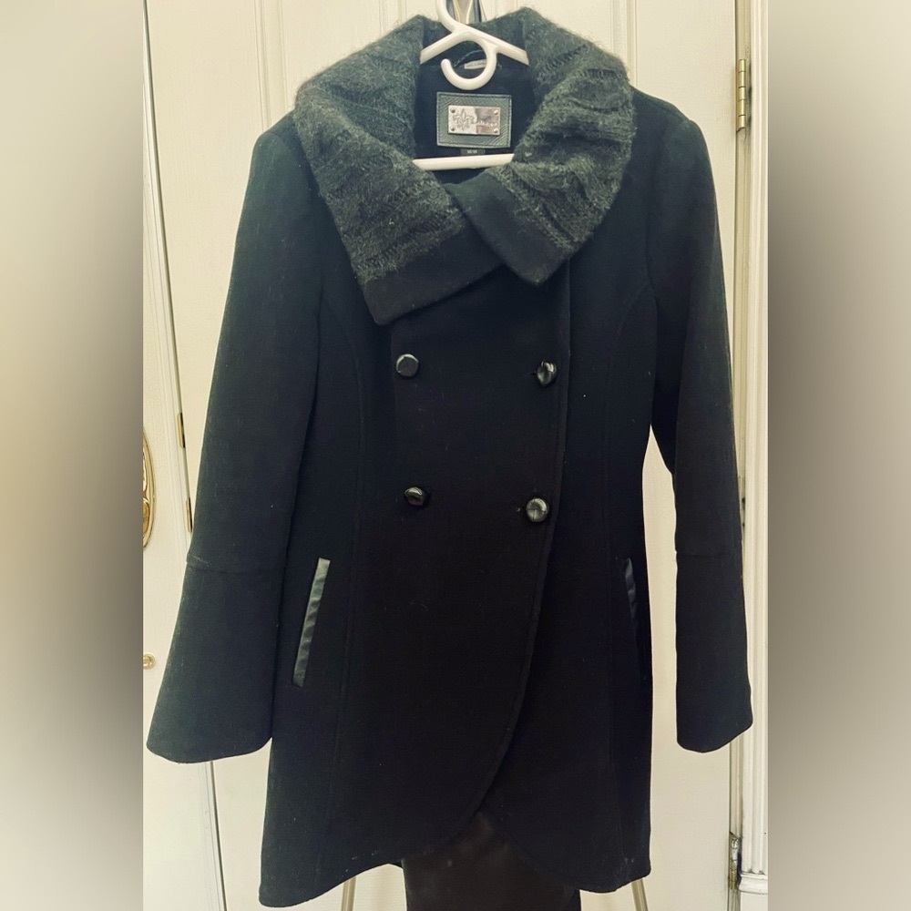 Ladies Mackage Black Tessa Coat with leather trim